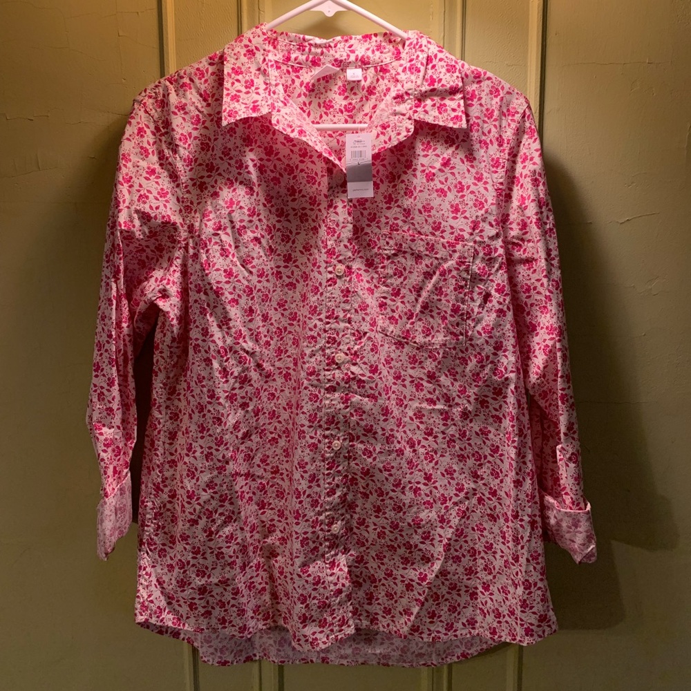 Gap shirt